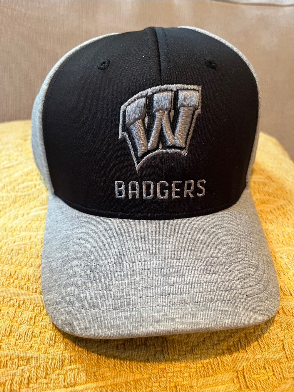 Top of the World Black/Gray Embroidered W Logo Baseball Cap - Wisconsin Badgers